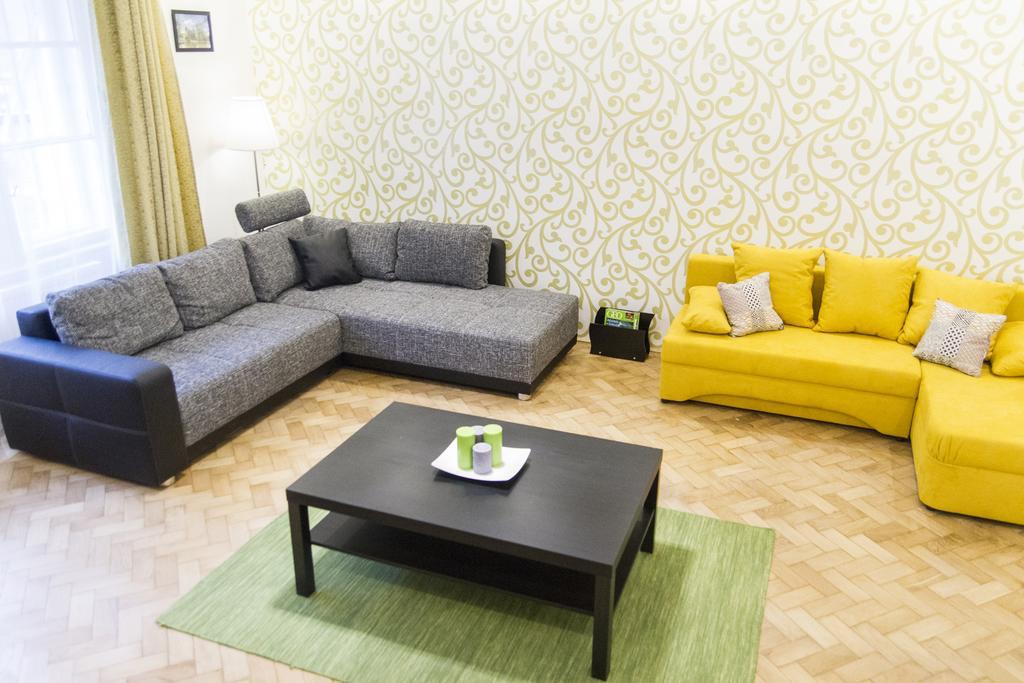 Real Apartments Kertesz Budapest Rom bilde